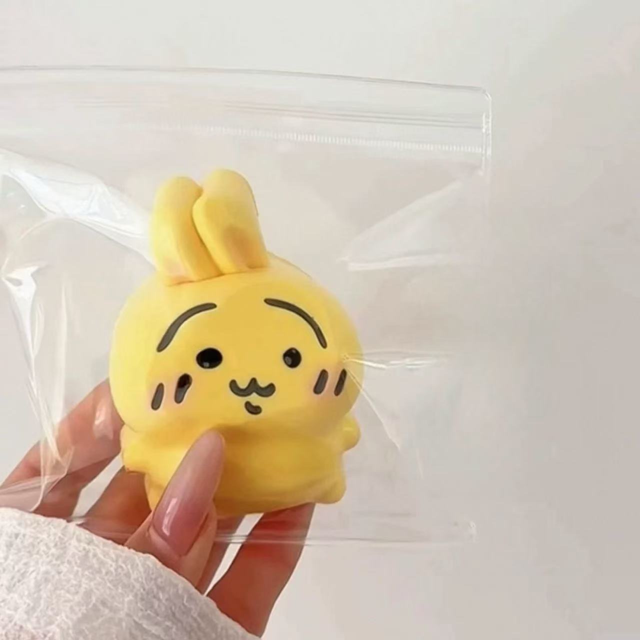 ??? | Slow-Rising Squishy Toy