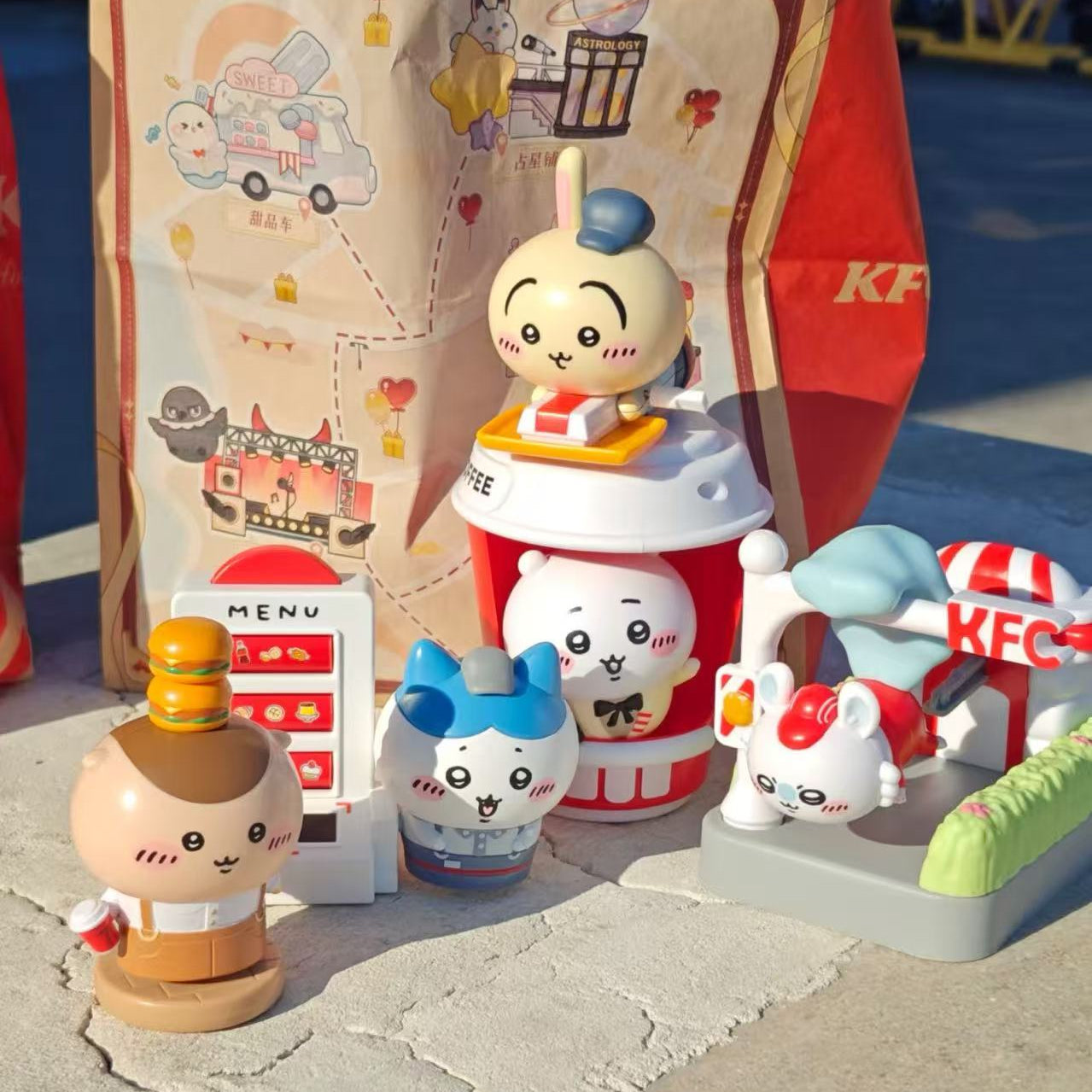 Chiikawa x KFC | Wind-up Toy メイン画像