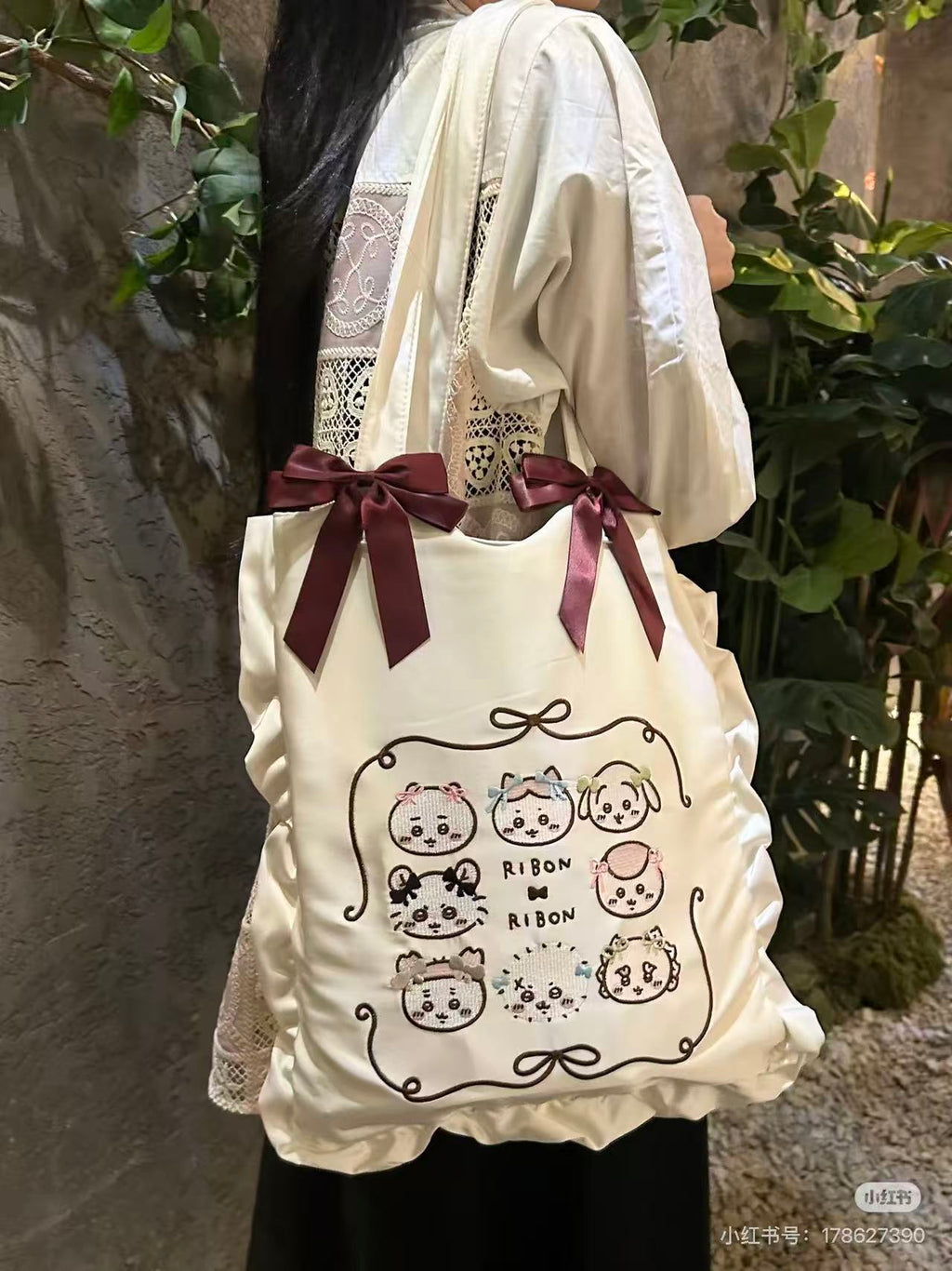 Chiikawa | Satin Shoulder Bag