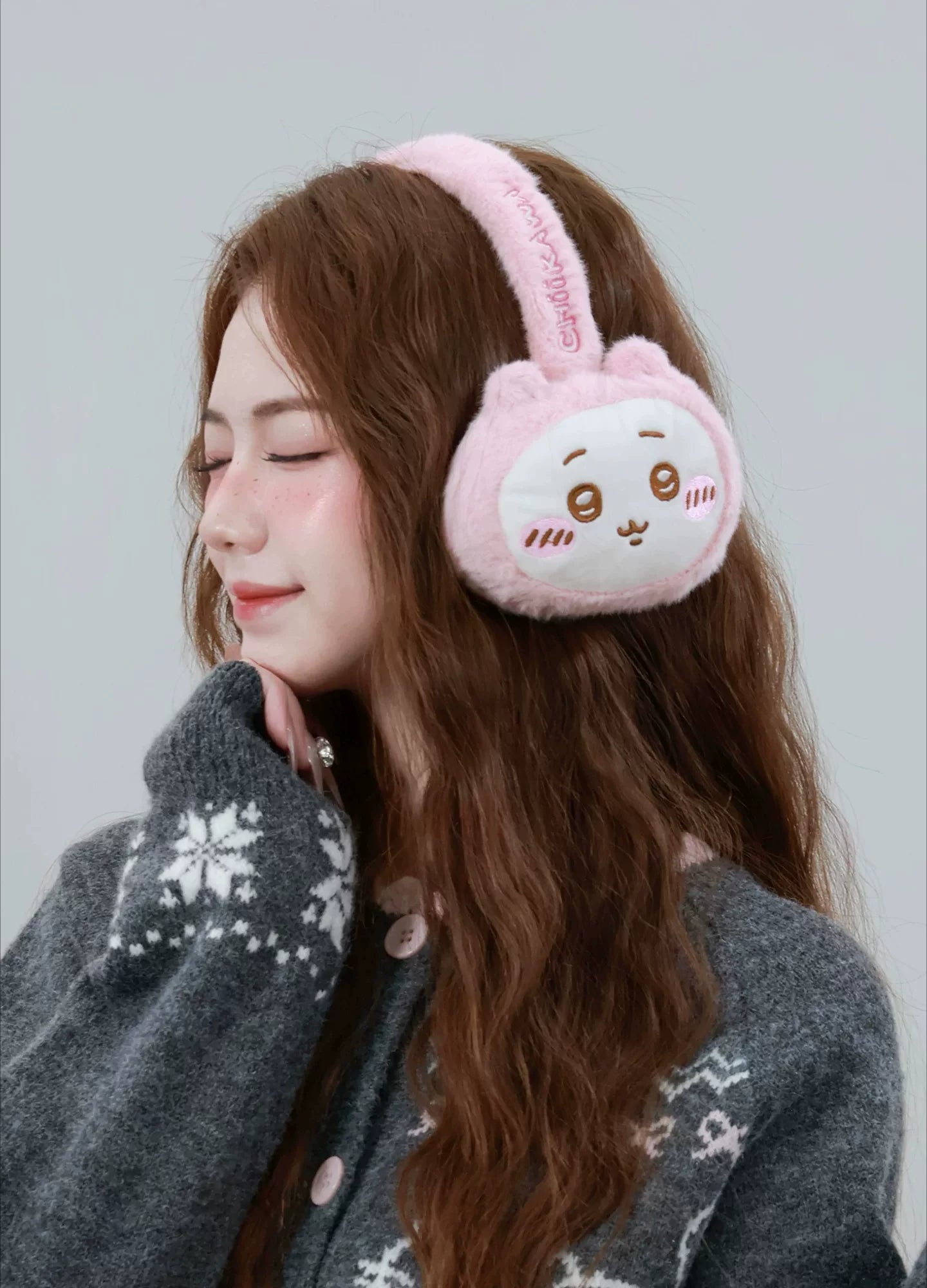 Chiikawa | Plush Earmuffs Secondary image