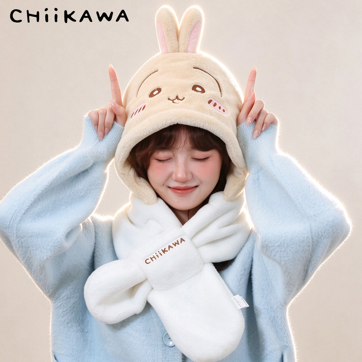 Chiikawa | Plush Hooded Scarf Main image